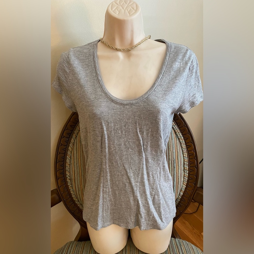 White House Black Market Light Gray Short Sleeve Tee with piping